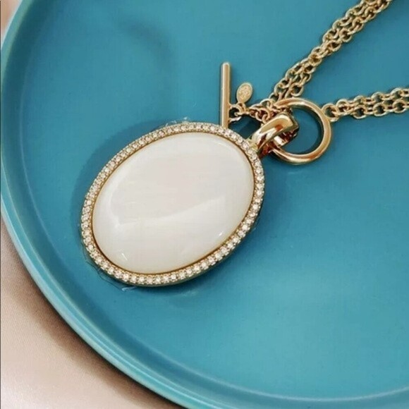 Premier Designs CZ Mother of Pearl Necklace Toggle Clasp - Picture 8 of 8